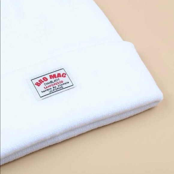 WHITE BEANIE 🤍 - Picture 2 of 2